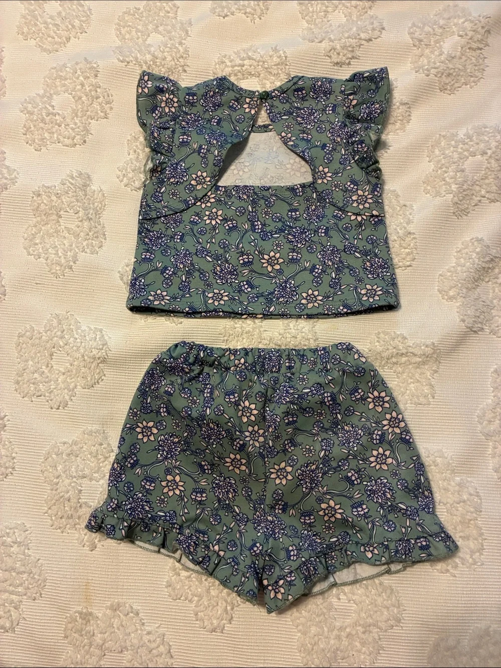 btween Green Floral Ruffle Sleeve Pajama Set - Picture 3 of 4